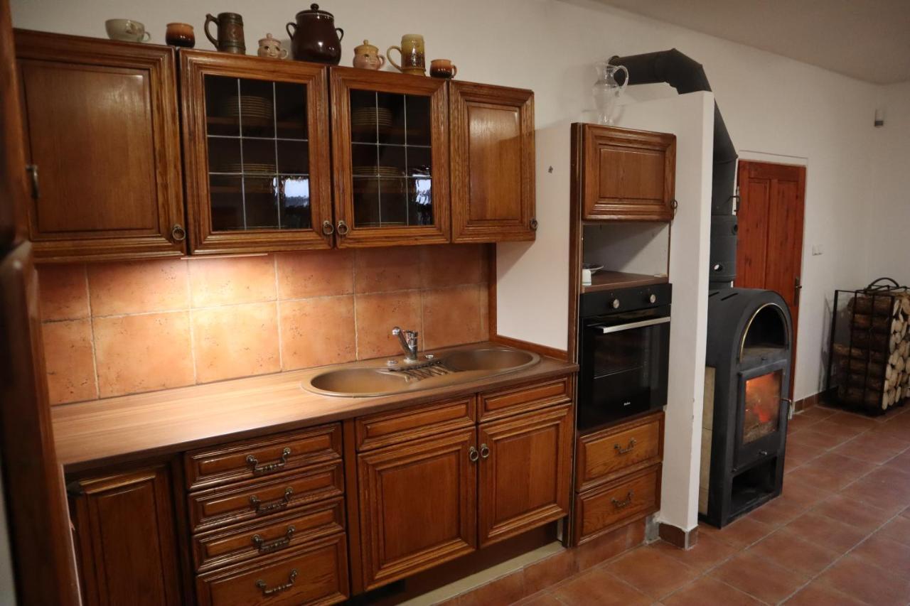Prazdninovy Dum Jirkov Villa Zelezny Brod Luaran gambar