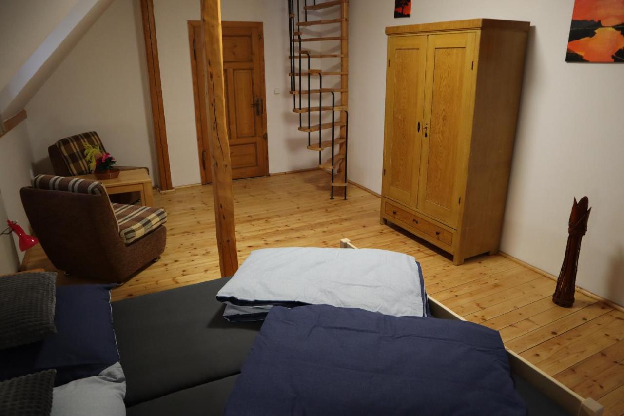 Prazdninovy Dum Jirkov Villa Zelezny Brod Luaran gambar