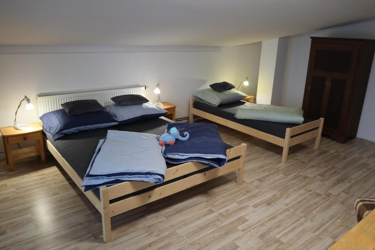 Prazdninovy Dum Jirkov Villa Zelezny Brod Luaran gambar
