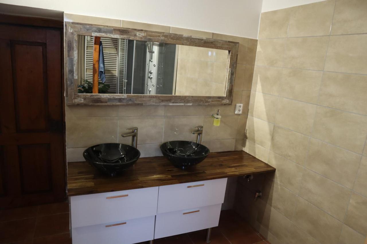 Prazdninovy Dum Jirkov Villa Zelezny Brod Luaran gambar