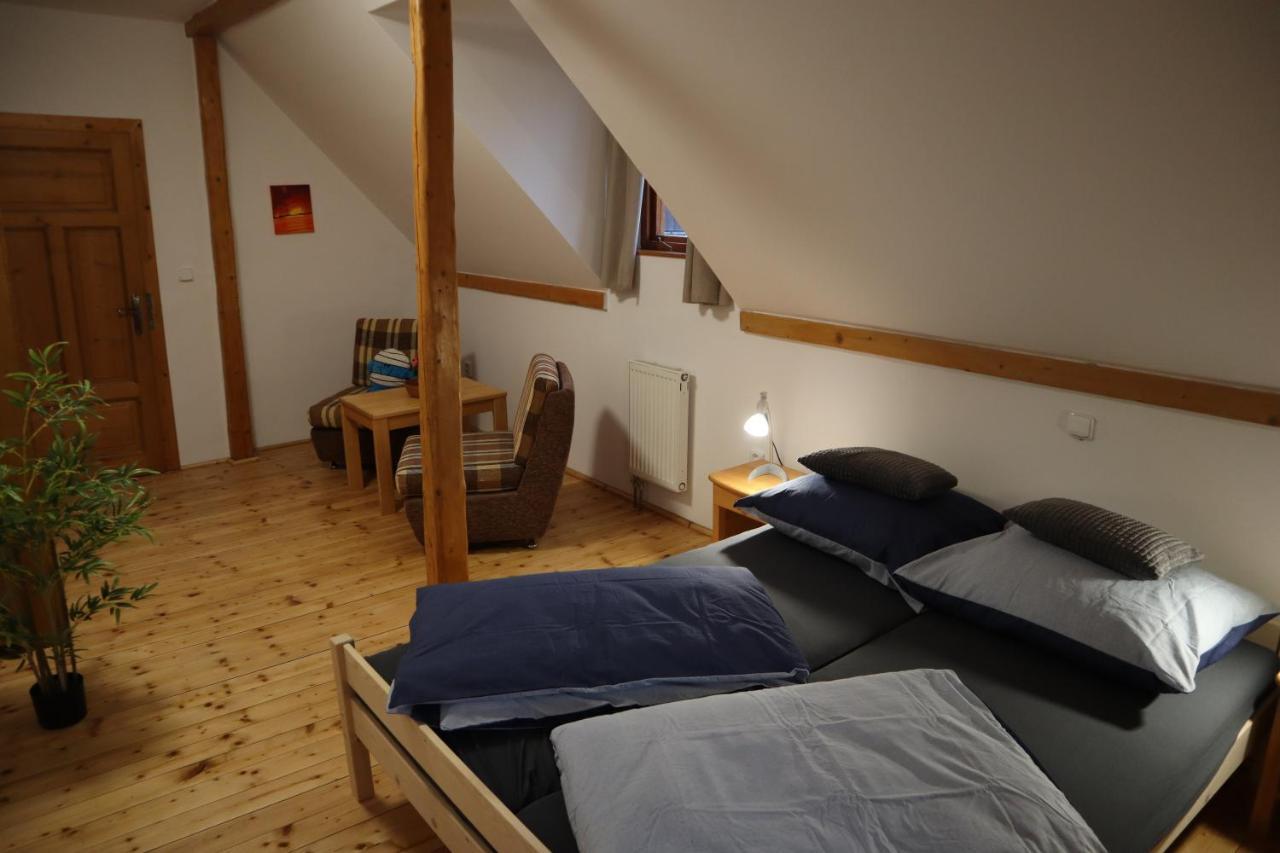 Prazdninovy Dum Jirkov Villa Zelezny Brod Luaran gambar
